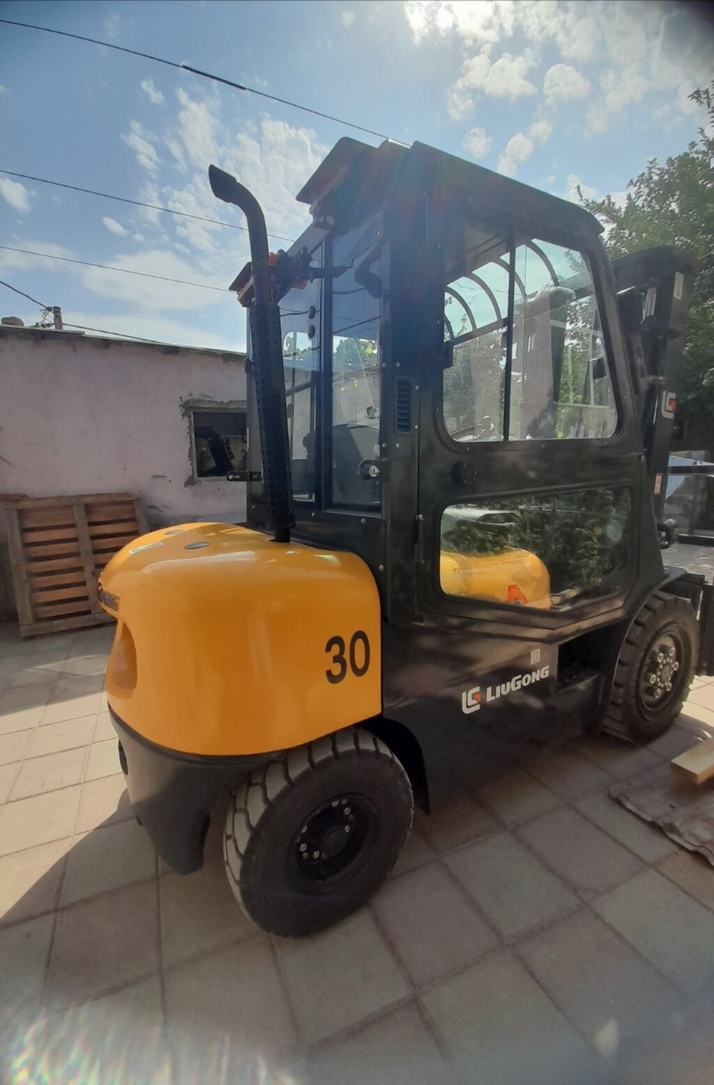 Forklift icarəsi və yükləmə xidməti - 2