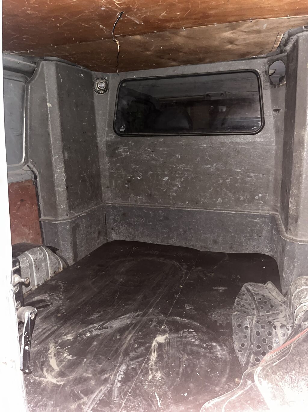 Ford Transit ilə yükdaşıma xidməti - 2