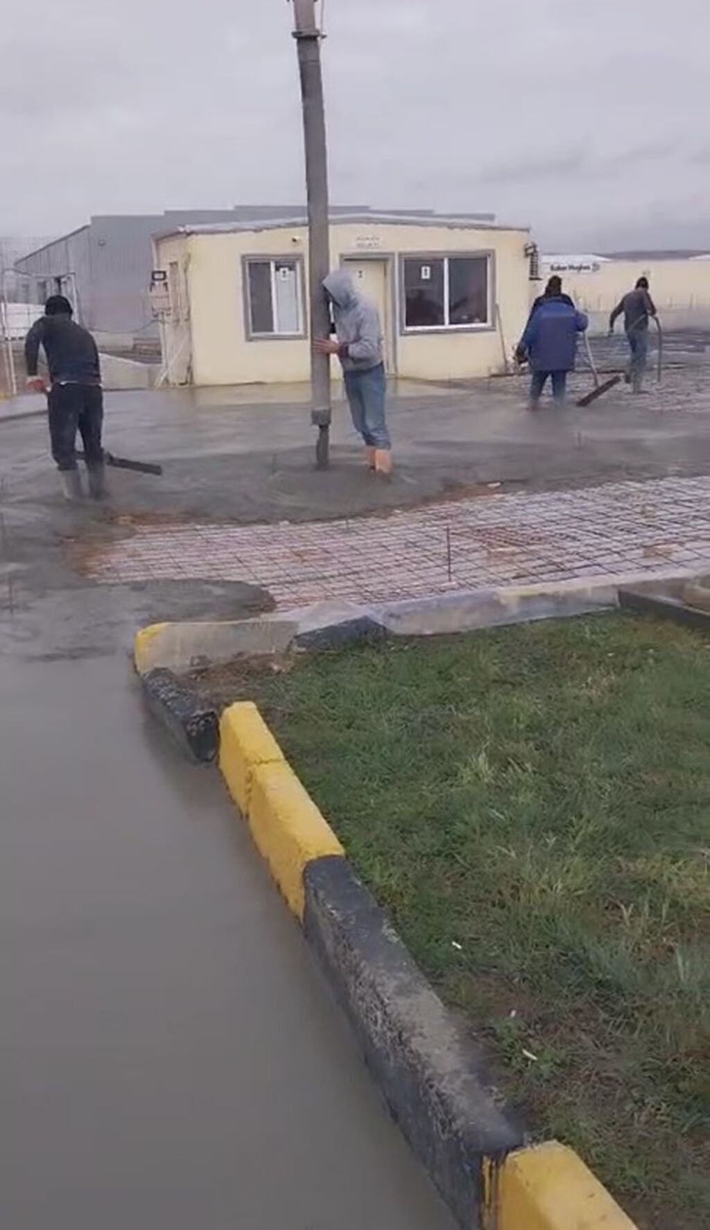 Peşəkar beton tökmə və döşəmə xidməti - 4